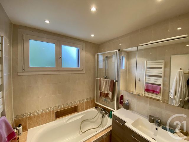 maison à vendre - 8 pièces - 160.0 m2 - LE THILLAY - 95 - ILE-DE-FRANCE - Century 21 Cabinet Immobilier Conseil