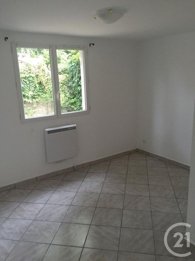 Afficher la photo en grand Appartement à vendre - 2 pièces - 28.0 m2 - GOUSSAINVILLE - 95 - ILE-DE-FRANCE - Century 21 Cabinet Immobilier Conseil