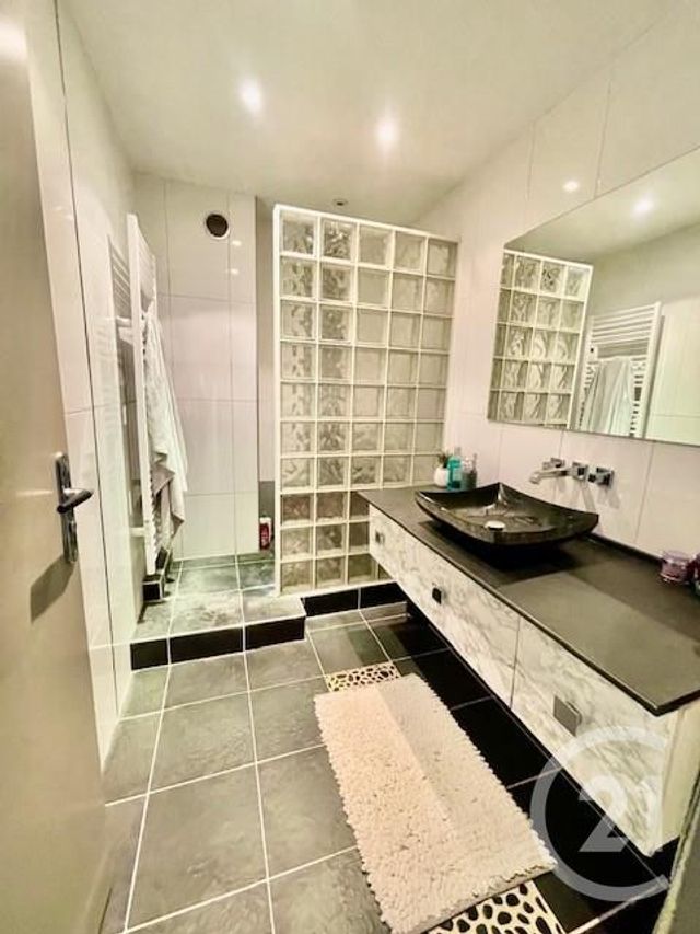 Appartement F3 à vendre - 3 pièces - 65.0 m2 - LOUVRES - 95 - ILE-DE-FRANCE - Century 21 Cabinet Immobilier Conseil