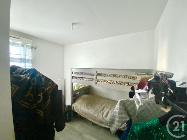 Appartement F4 à vendre - 5 pièces - 80.13 m2 - GOUSSAINVILLE - 95 - ILE-DE-FRANCE - Century 21 Cabinet Immobilier Conseil