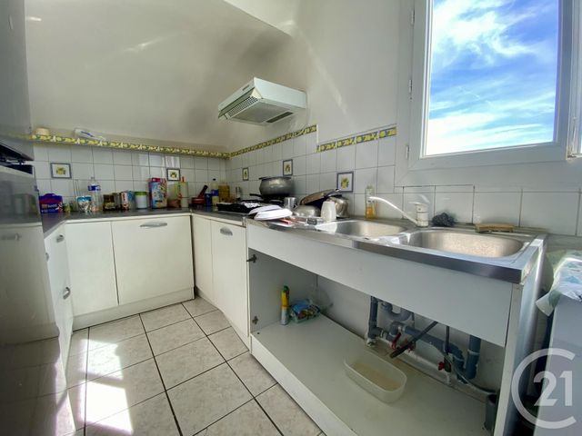 Appartement F2 à vendre - 2 pièces - 44.76 m2 - GOUSSAINVILLE - 95 - ILE-DE-FRANCE - Century 21 Cabinet Immobilier Conseil